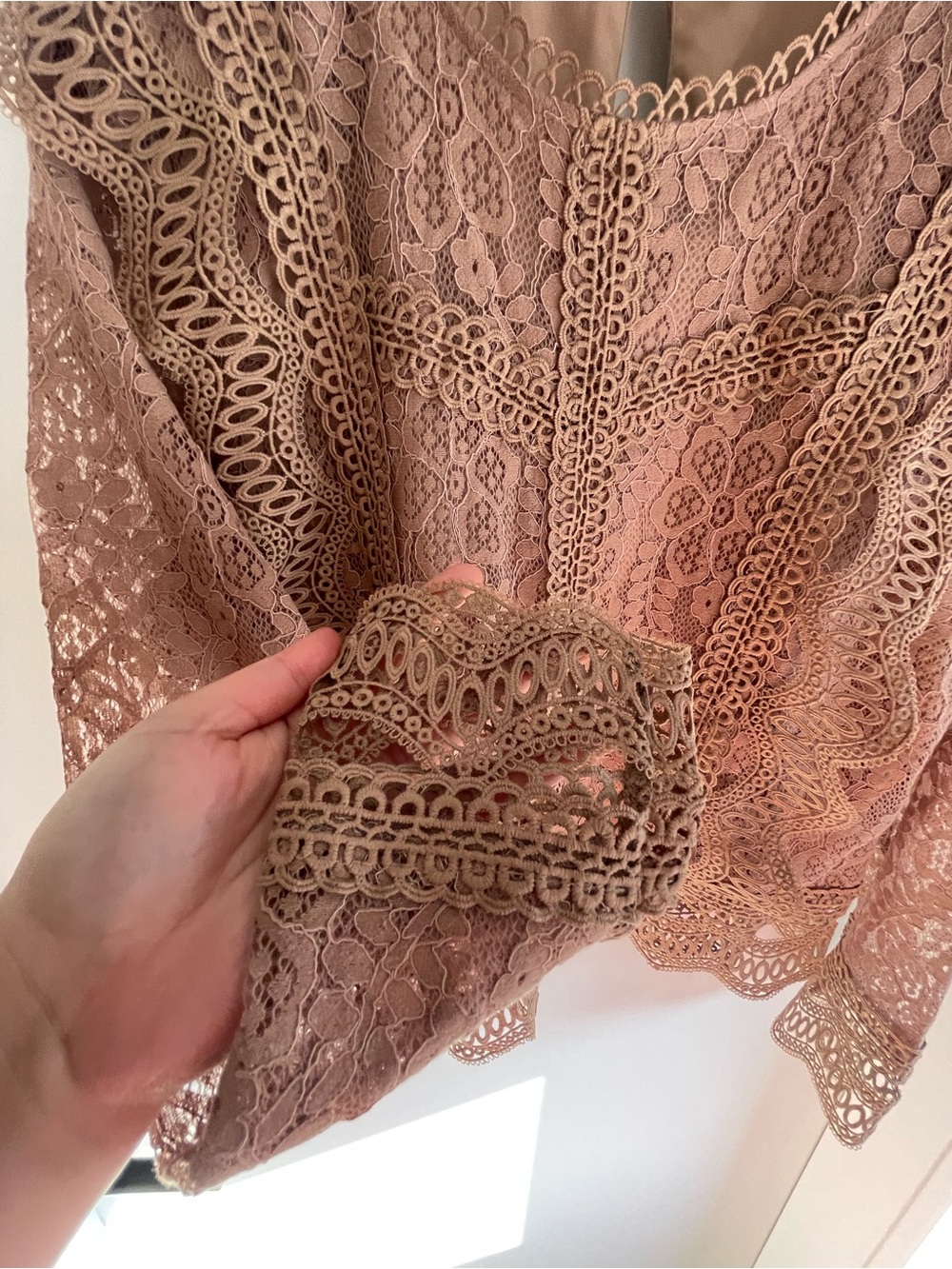 Lace Ruffle Blouse size L - Picture 4 of 11